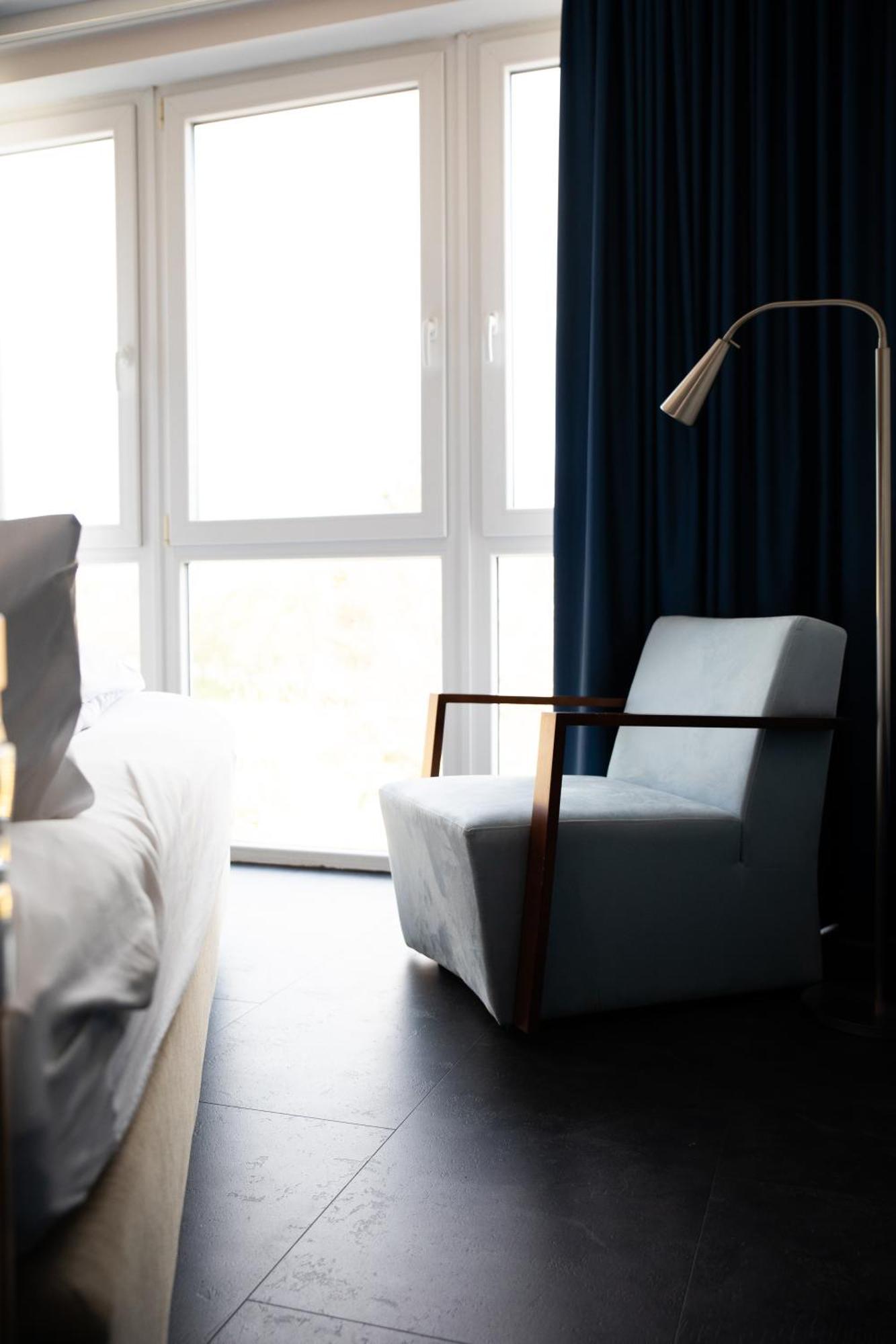 Mein Schlosshotel Heusenstamm Bagian luar foto